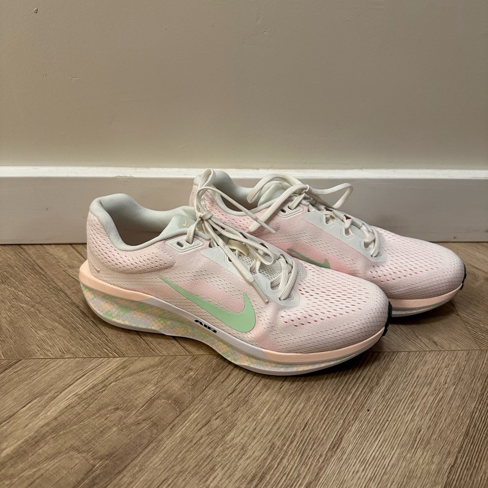 Women’s Nike Winflo 11